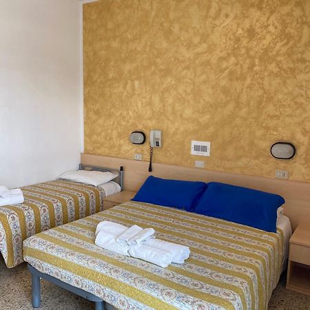 Hotel Loretta Rimini Eksteriør bilde