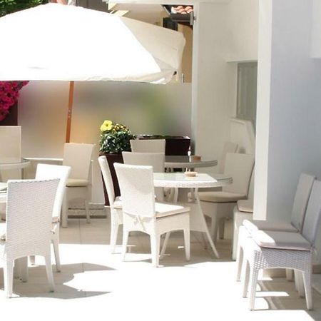 Hotel Loretta Rimini Eksteriør bilde