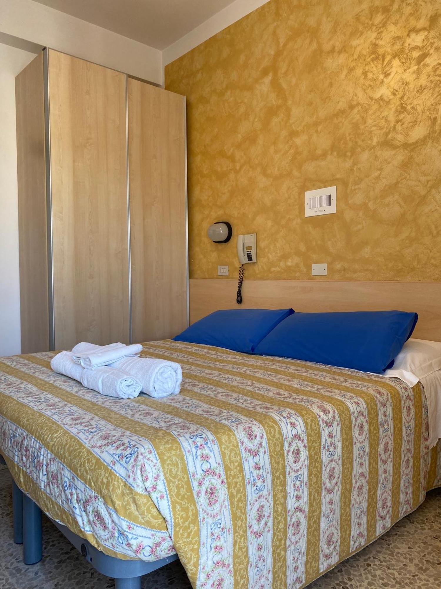 Hotel Loretta Rimini Eksteriør bilde