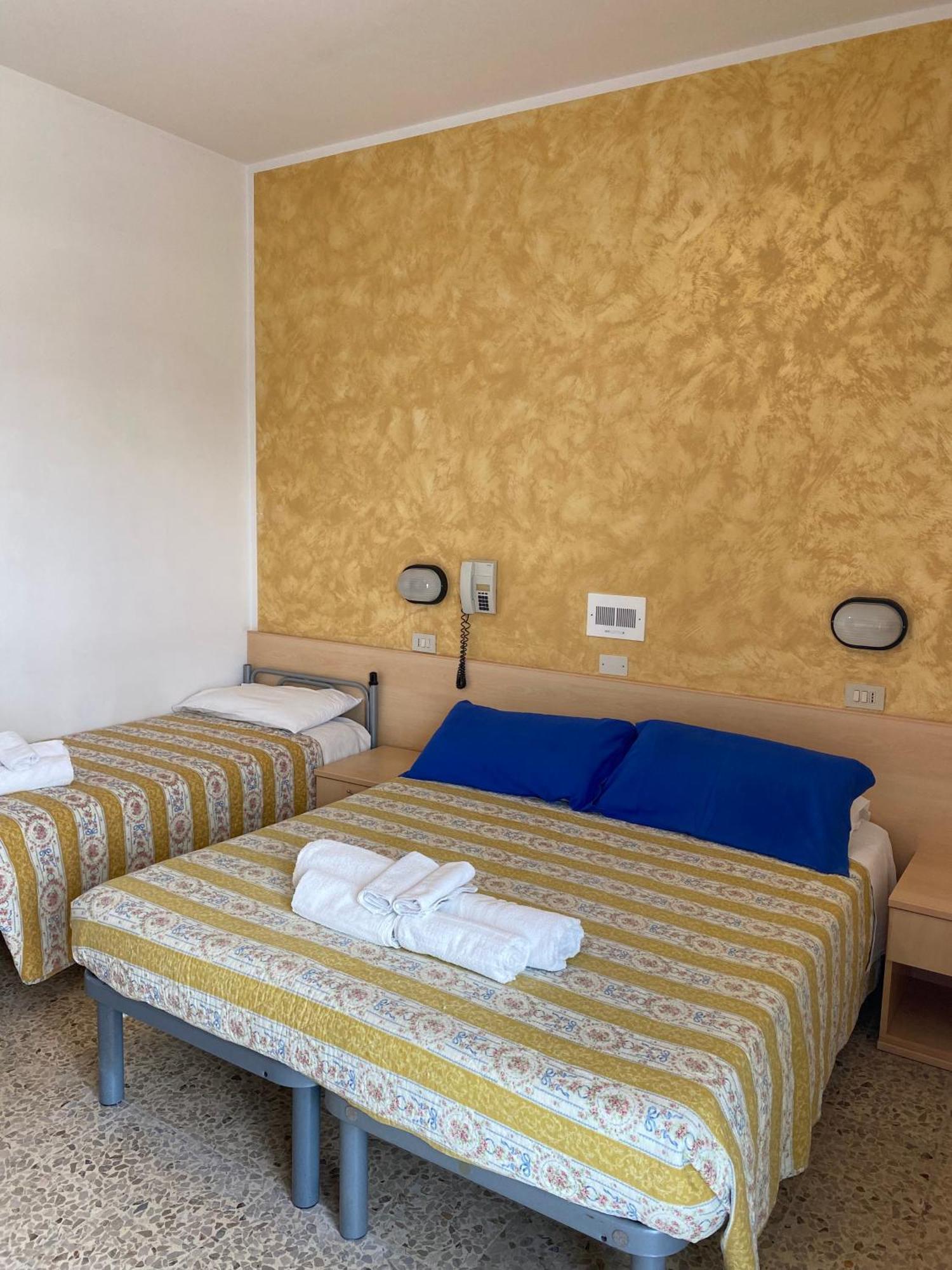 Hotel Loretta Rimini Eksteriør bilde