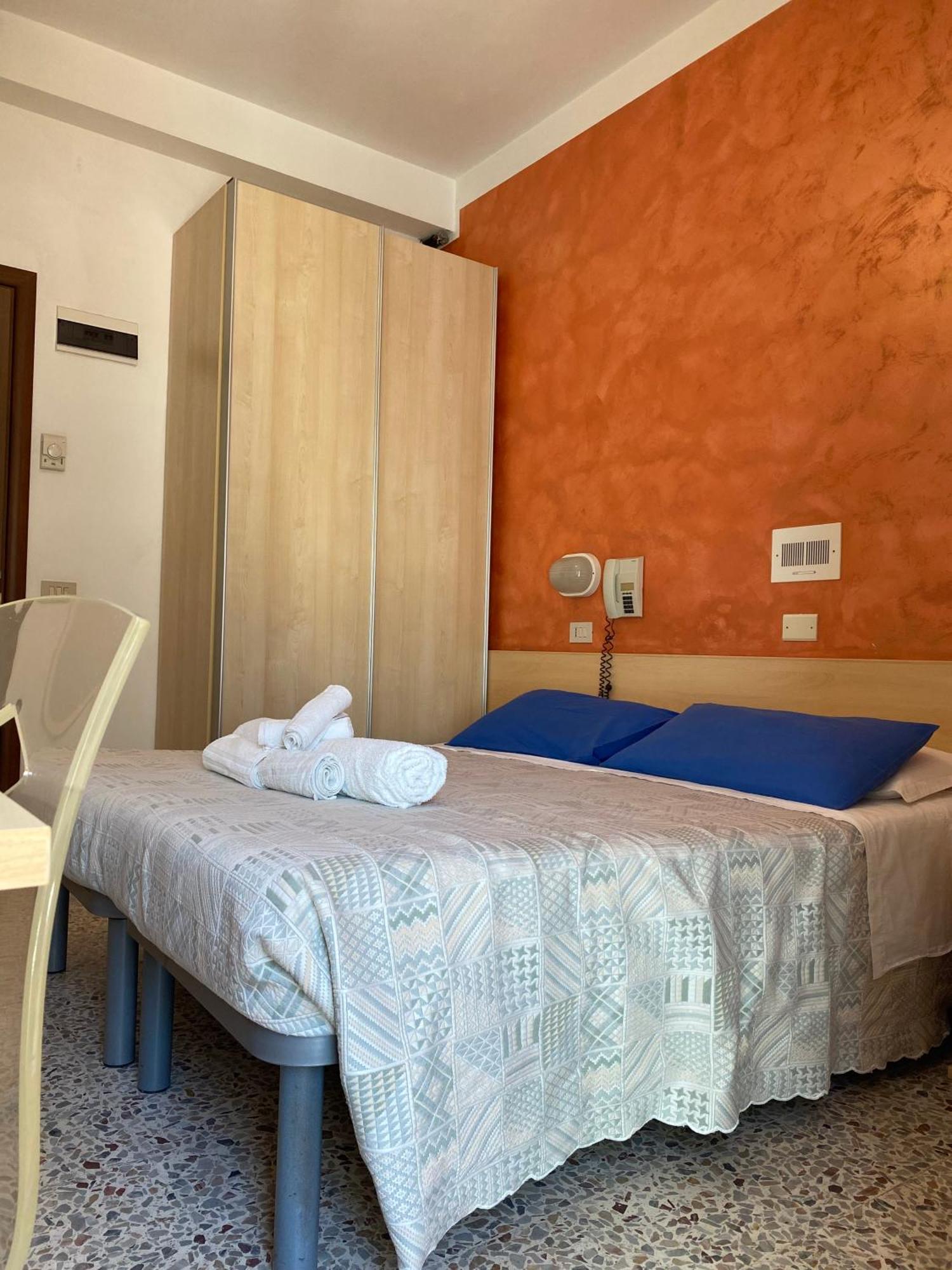 Hotel Loretta Rimini Eksteriør bilde