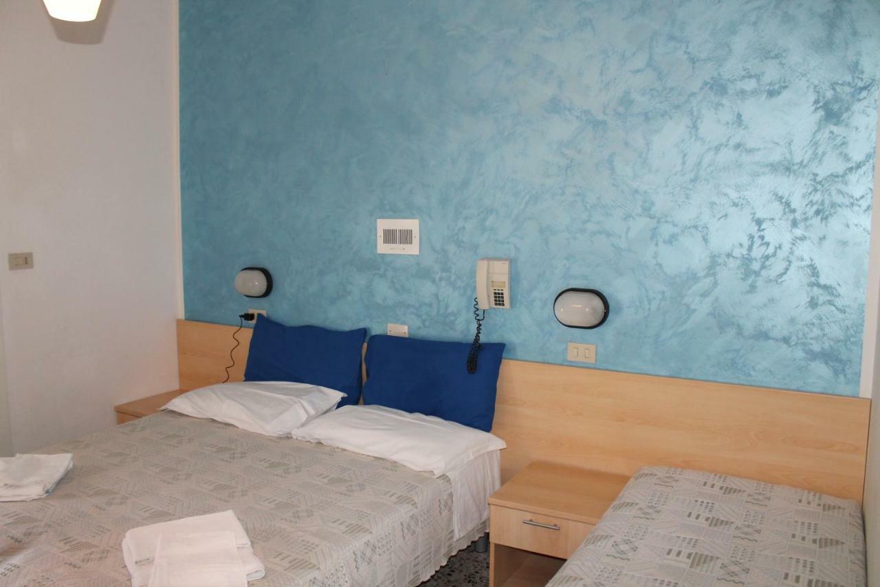 Hotel Loretta Rimini Eksteriør bilde